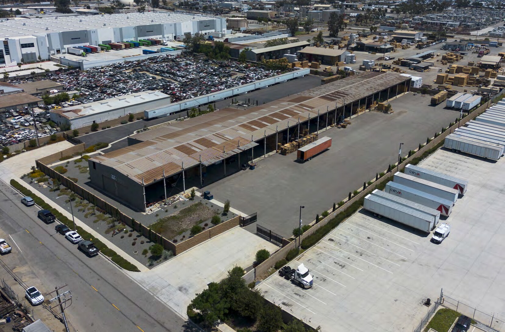 10665 Redwood Ave, Fontana, CA for lease Building Photo- Image 1 of 7