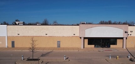 1200-1620 W 75th St, Downers Grove, IL à louer Photo du bâtiment- Image 1 de 1