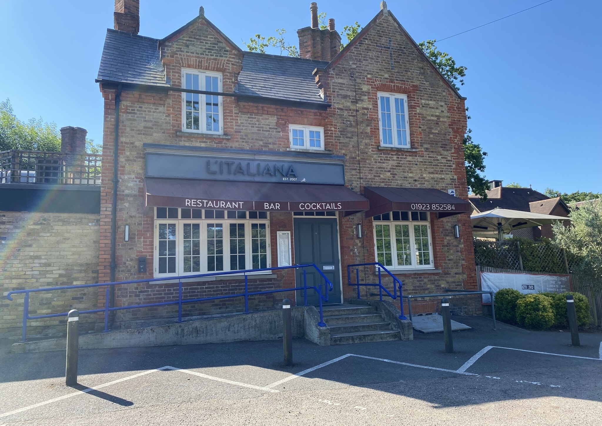 142 London Rd, Radlett for lease Primary Photo- Image 1 of 2