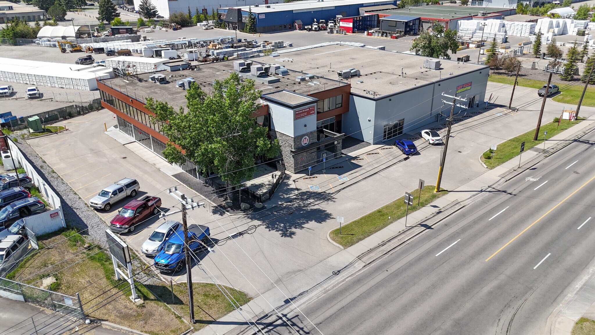 7207 Fairmount Dr SE, Calgary, AB for lease Primary Photo- Image 1 of 7