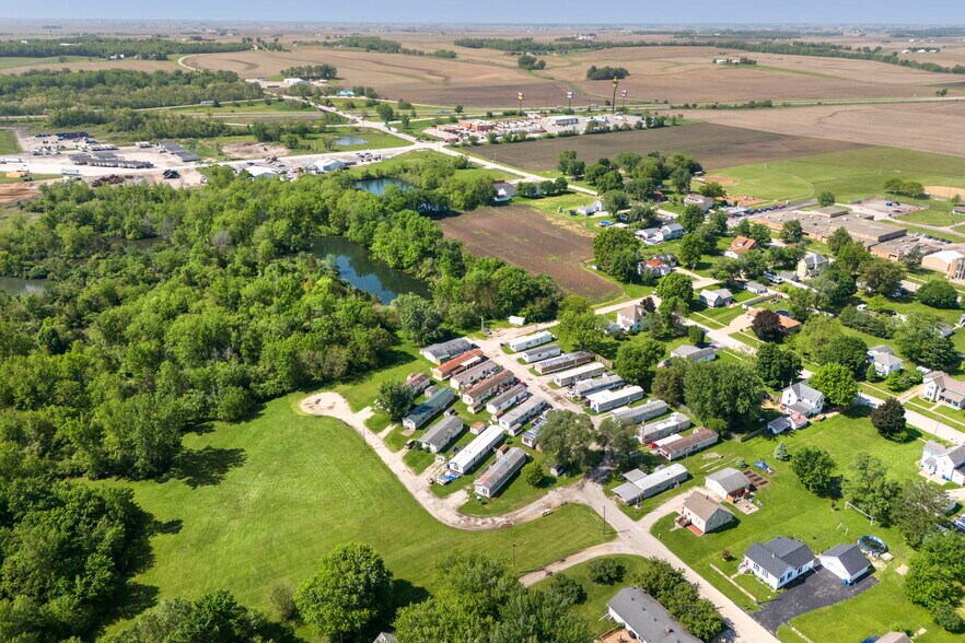 109 S Pearl St, Atkinson, IL à vendre - Photo du bâtiment - Image 1 de 25