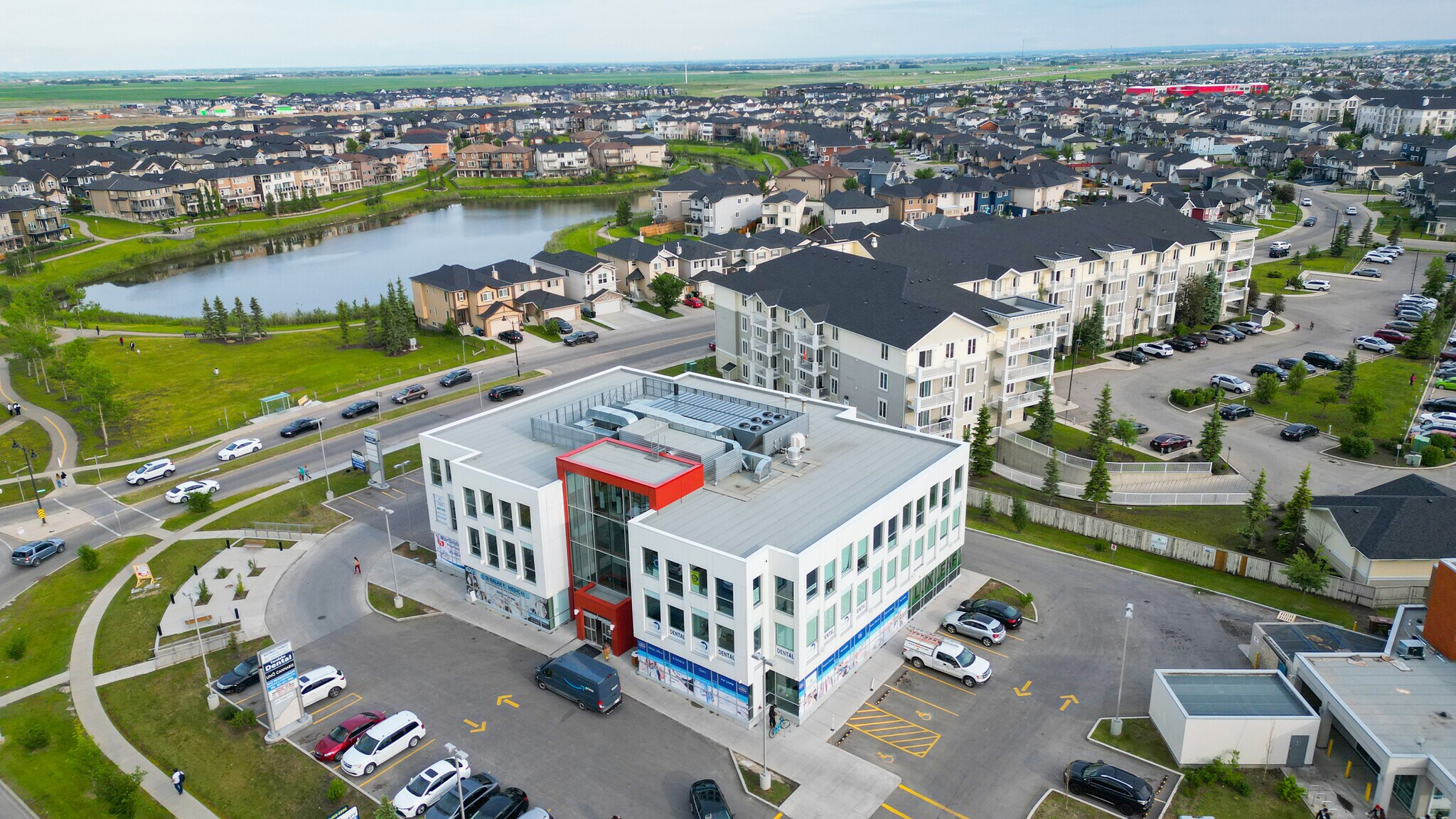 7171 80 Av NE, Calgary, AB à louer Photo du bâtiment- Image 1 de 25