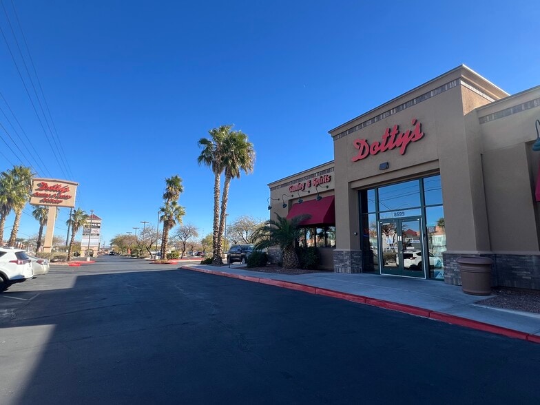 8699 W Charleston Blvd, Las Vegas, NV for sale - Building Photo - Image 2 of 3