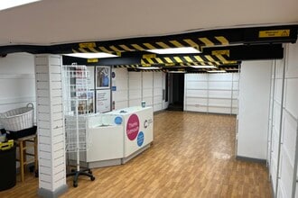 19 Fore St, Sidmouth à louer Photo intérieure- Image 2 de 6