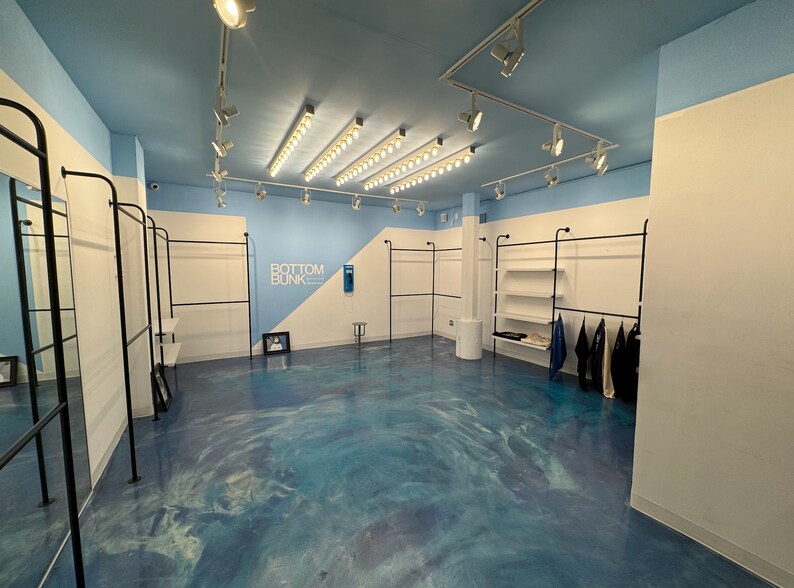 7519-7521 Melrose Ave, Los Angeles, CA for lease - Building Photo - Image 3 of 14