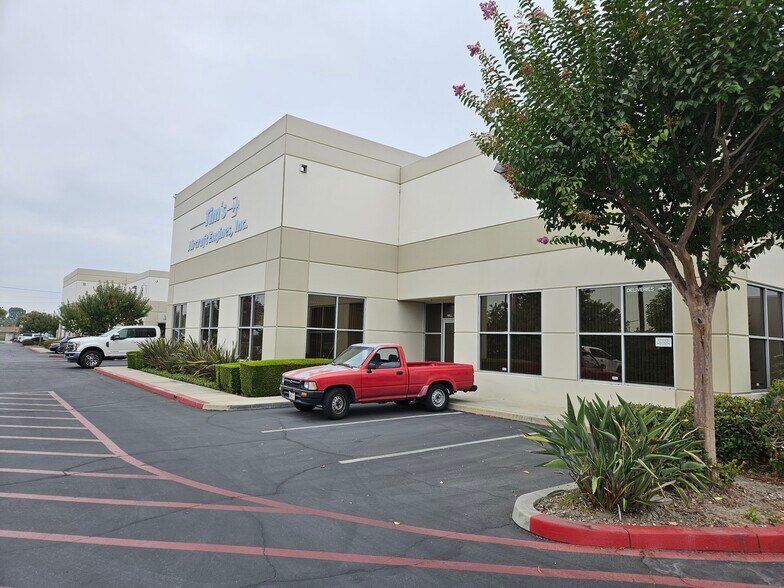 6105 Obispo Ave, Long Beach, CA for sale - Building Photo - Image 2 of 7