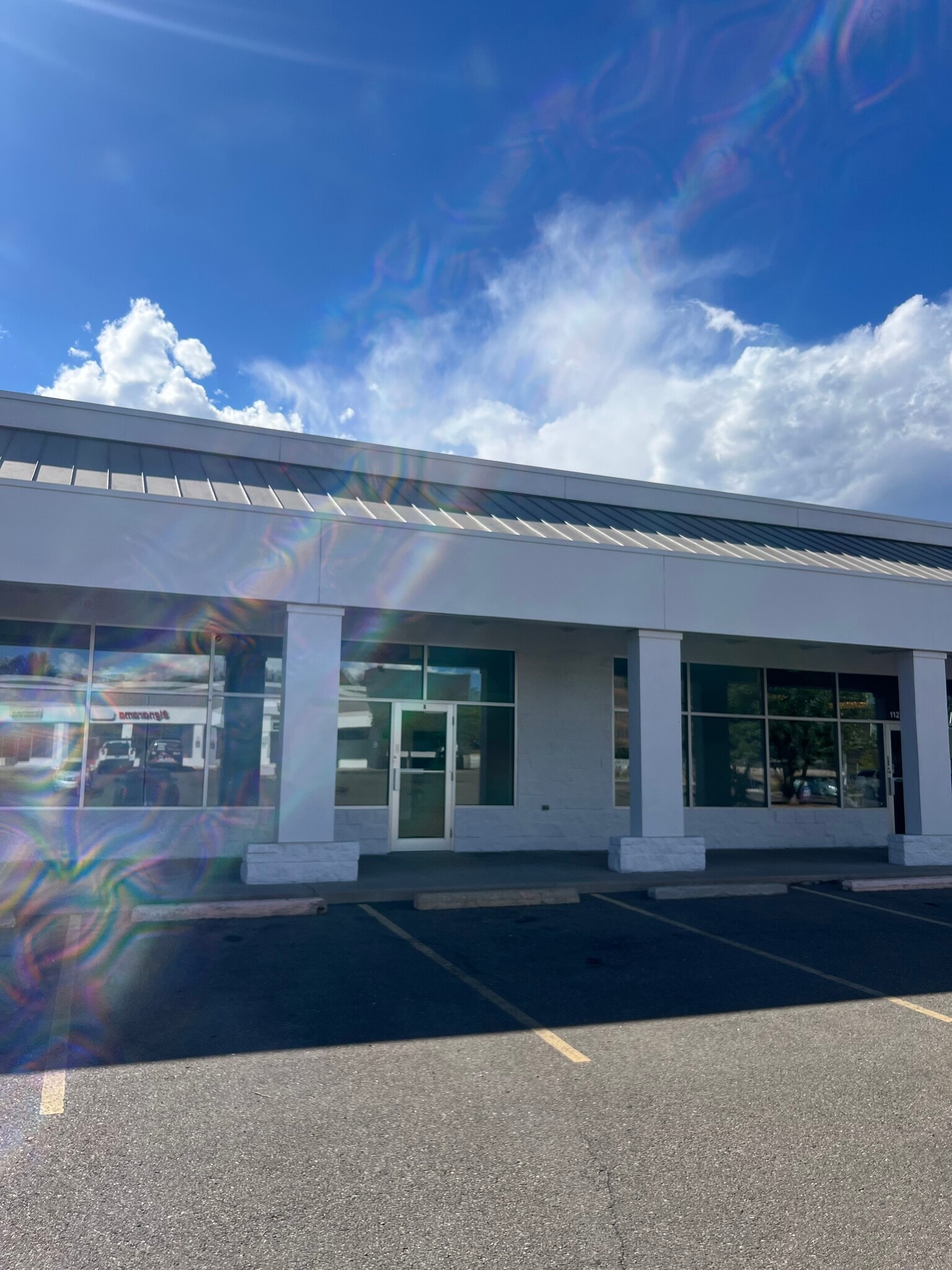 2200 S Monaco Pky, Denver, CO for lease Primary Photo- Image 1 of 75