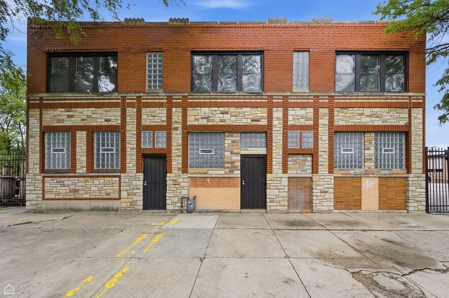 6200 S Oakley Ave, Chicago, IL for sale - Building Photo - Image 1 of 36