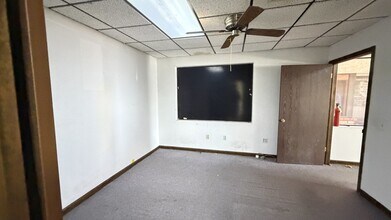 1987 Mcculloch Blvd, Lake Havasu City, AZ for lease Interior Photo- Image 1 of 4