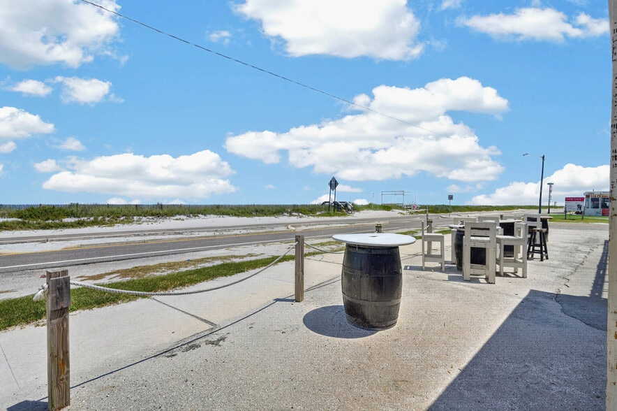1112 S Ocean Shore Blvd, Flagler Beach, FL for sale - Building Photo - Image 3 of 21