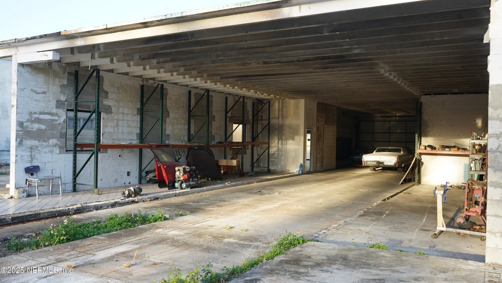 3366 Philips Hwy, Jacksonville, FL à louer - Photo du bâtiment - Image 2 de 26