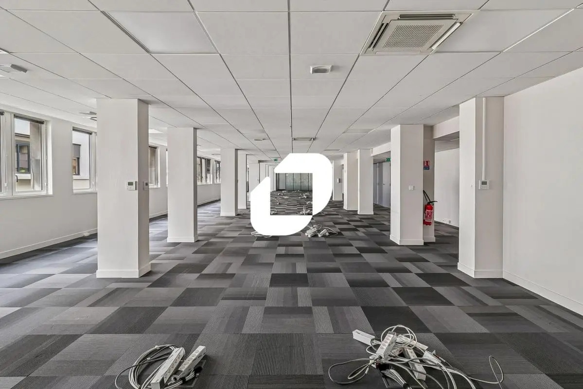 12 Rue Vernier, Paris for lease Interior Photo- Image 1 of 15