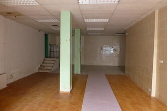 Retail in Segovia, Segovia for lease Interior Photo- Image 2 of 6