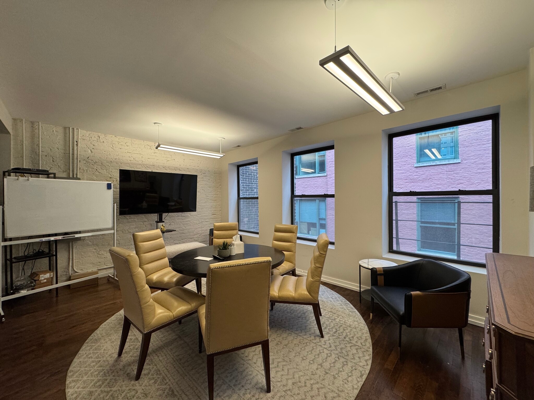 124 W Kinzie St, Chicago, IL for lease Interior Photo- Image 1 of 5