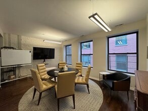 124 W Kinzie St, Chicago, IL for lease Interior Photo- Image 1 of 5