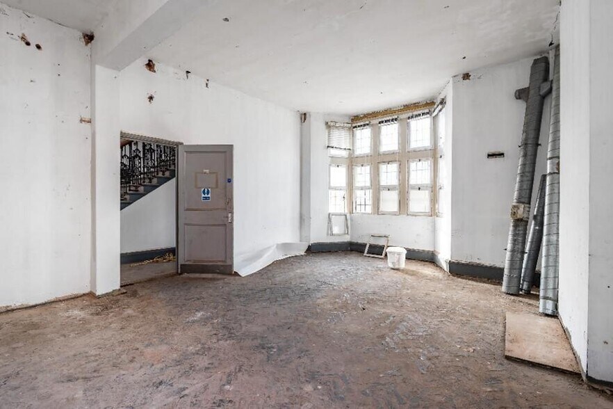 80 High St, Harrow à louer - Photo du bâtiment - Image 3 de 20