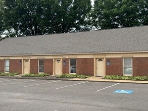 154 Timber Creek Dr, Cordova, TN for lease Interior Photo- Image 2 of 11