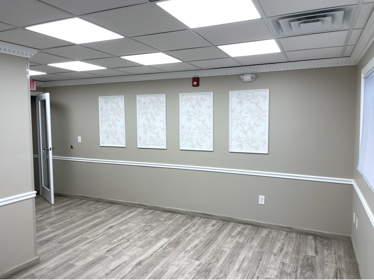 1010 GAR Hwy, Swansea, MA 02777 - Unit 7 -  - Interior Photo - Image 2 of 11