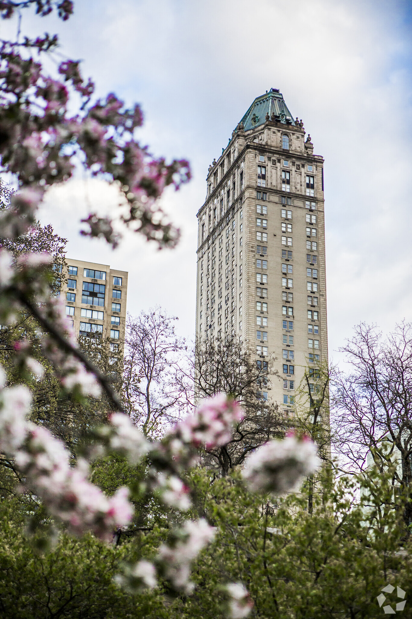 2 E 61st St, New York, NY for sale Primary Photo- Image 1 of 1