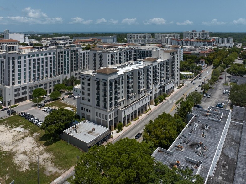 301 Altara Ave, Coral Gables, FL for sale - Building Photo - Image 3 of 47