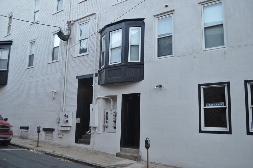 100 N Centre St, Pottsville, PA à louer - Photo du bâtiment - Image 3 de 6