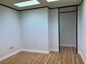 11615 Forest Central Dr, Dallas, TX for lease Interior Photo- Image 1 of 5