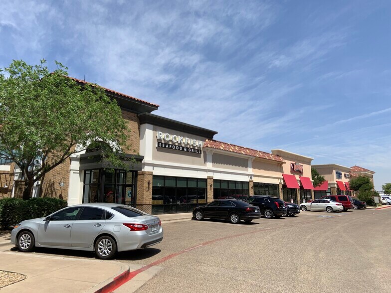 411-413 University Ave, Lubbock, TX à louer - Photo du bâtiment - Image 1 de 3