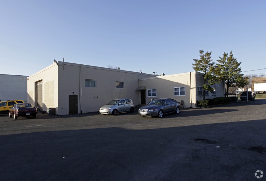 1405 Bridgewater Rd, Bensalem, PA for lease - Building Photo - Image 3 of 10