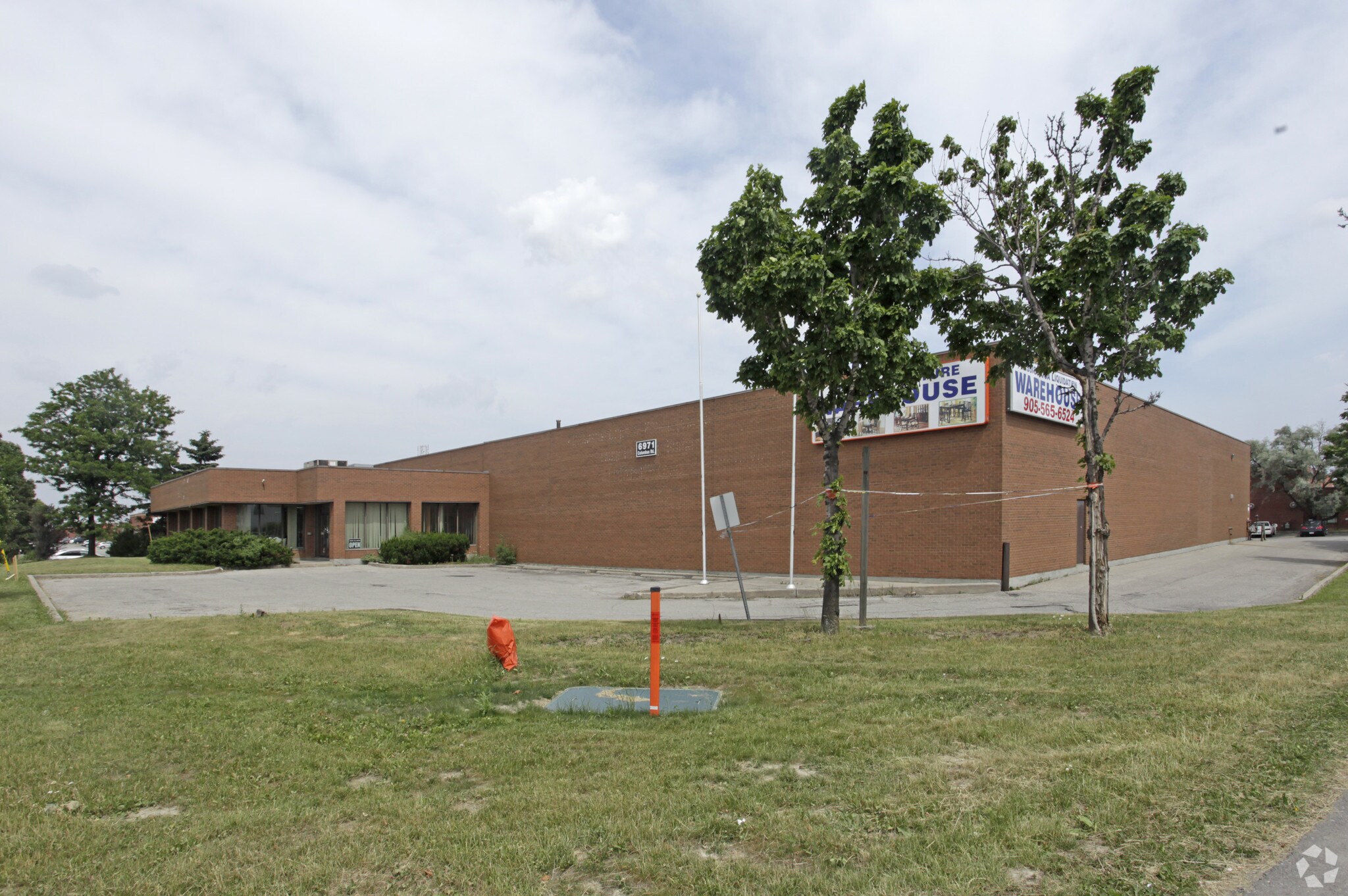 6971 Columbus Rd, Mississauga, ON à vendre Photo principale- Image 1 de 1