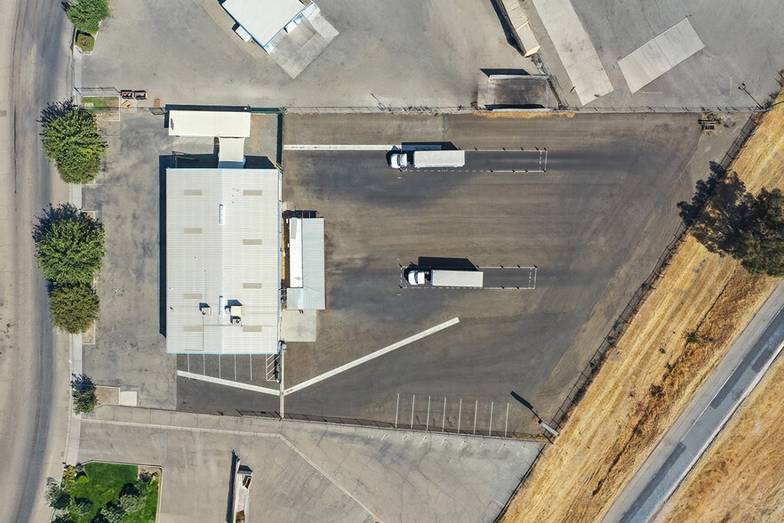 3667 S Bagley Ave, Fresno, CA for lease - Building Photo - Image 2 of 3