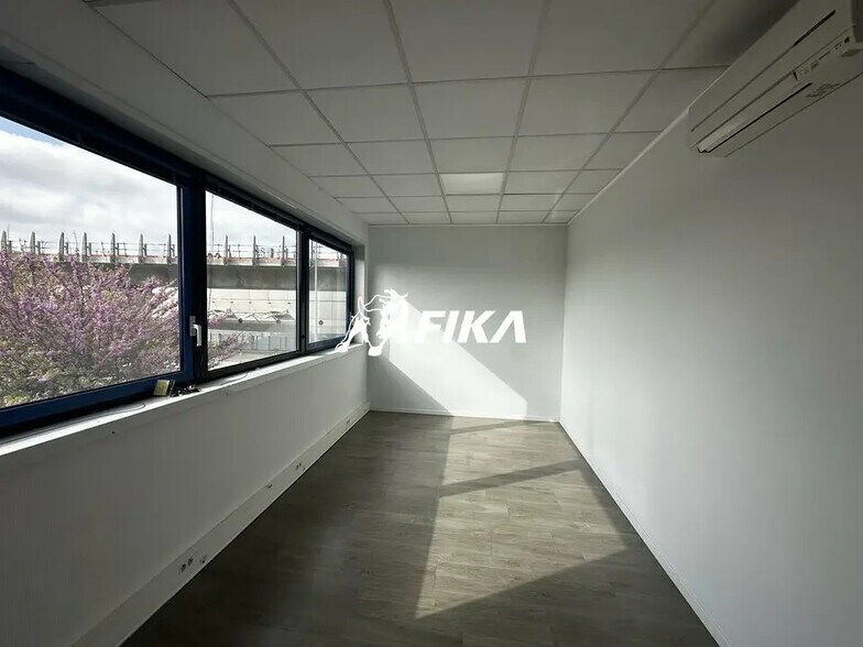 Bureau dans Labège à louer - Photo du bâtiment - Image 3 de 10