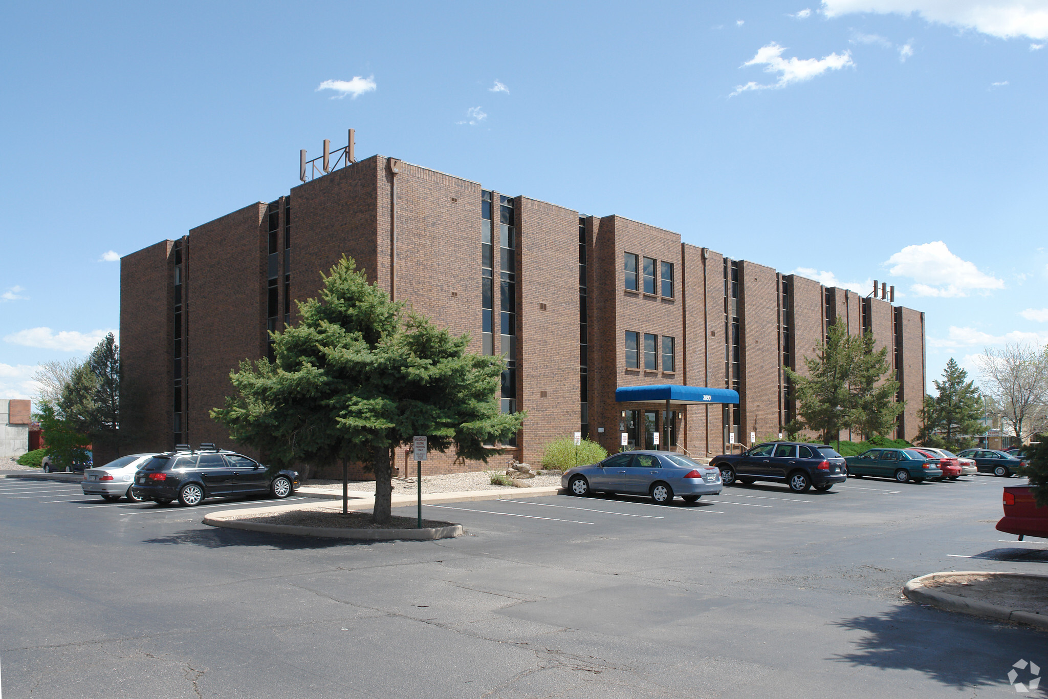 3090 S Jamaica Ct, Aurora, CO for lease Building Photo- Image 1 of 6