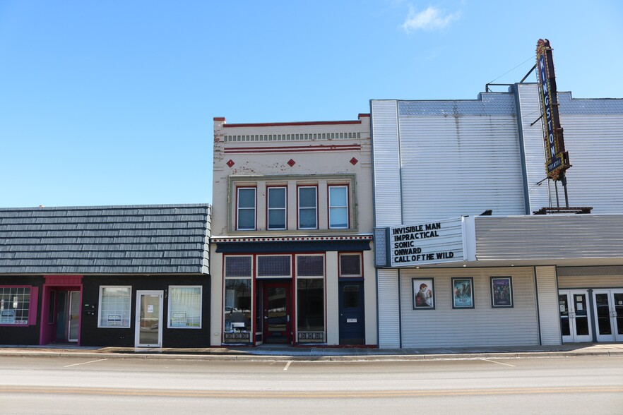 410 N Main St, Cheboygan, MI for sale - Building Photo - Image 1 of 1