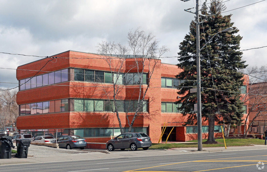 272 Lawrence Av W, Toronto, ON for lease - Building Photo - Image 2 of 4