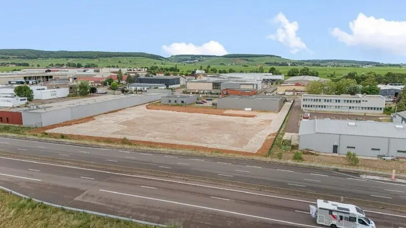 Land in Savigny-lès-Beaune for sale - Aerial - Image 2 of 8