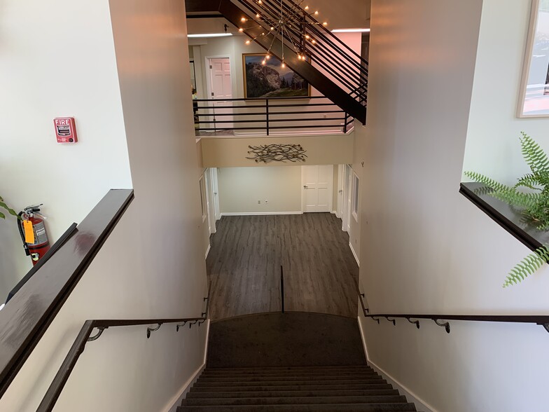 18 S Pack Sq, Asheville, NC for lease - Building Photo - Image 3 of 12