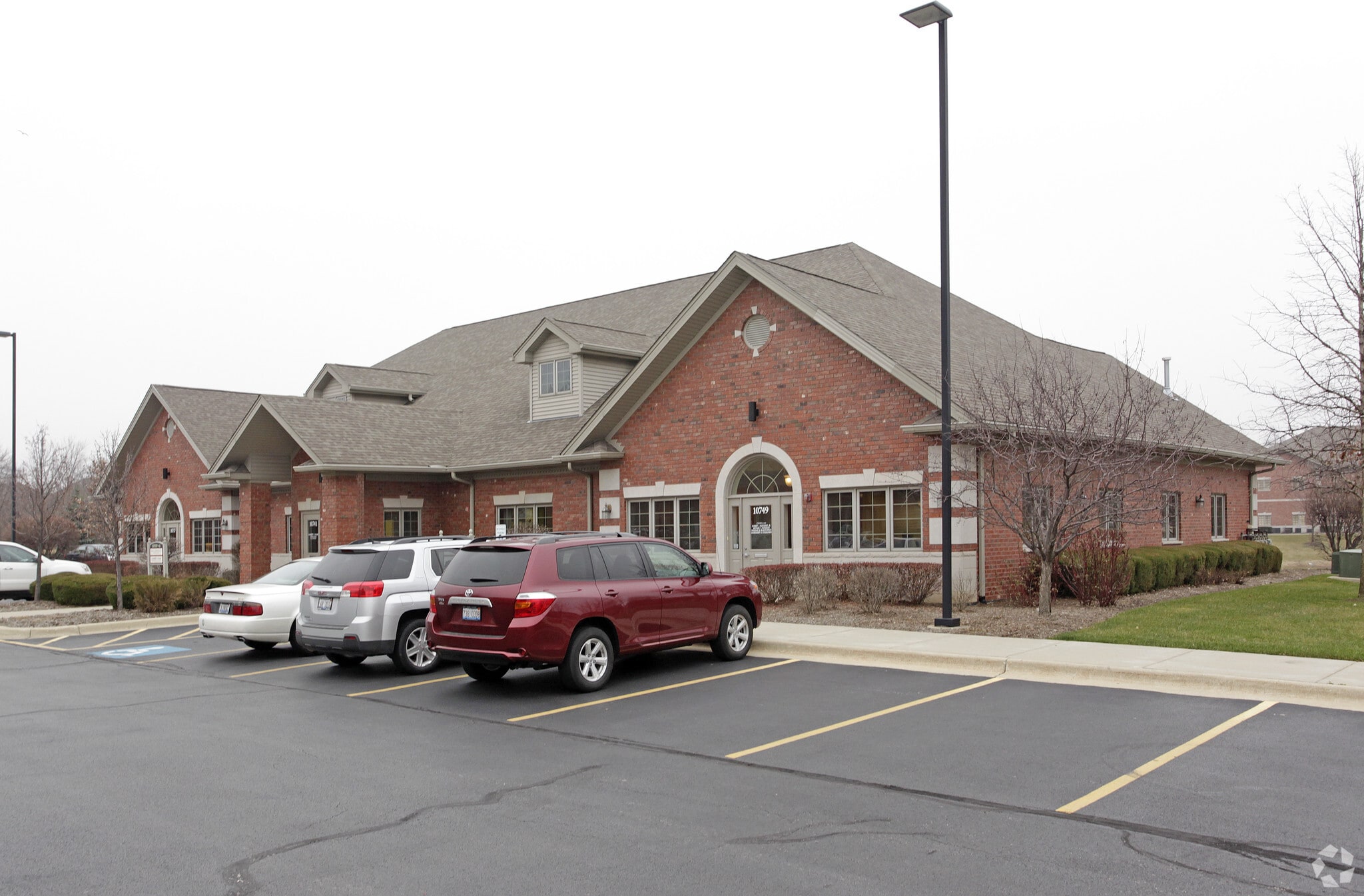10737-10749 107th Ct, Orland Park, IL for sale Primary Photo- Image 1 of 4