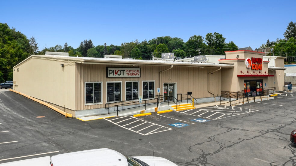 208 S Main St, Moscow, PA for sale - Building Photo - Image 2 of 8