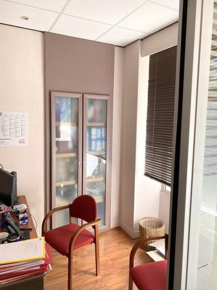 Bureau dans Versailles à vendre - Photo intérieure - Image 2 de 10