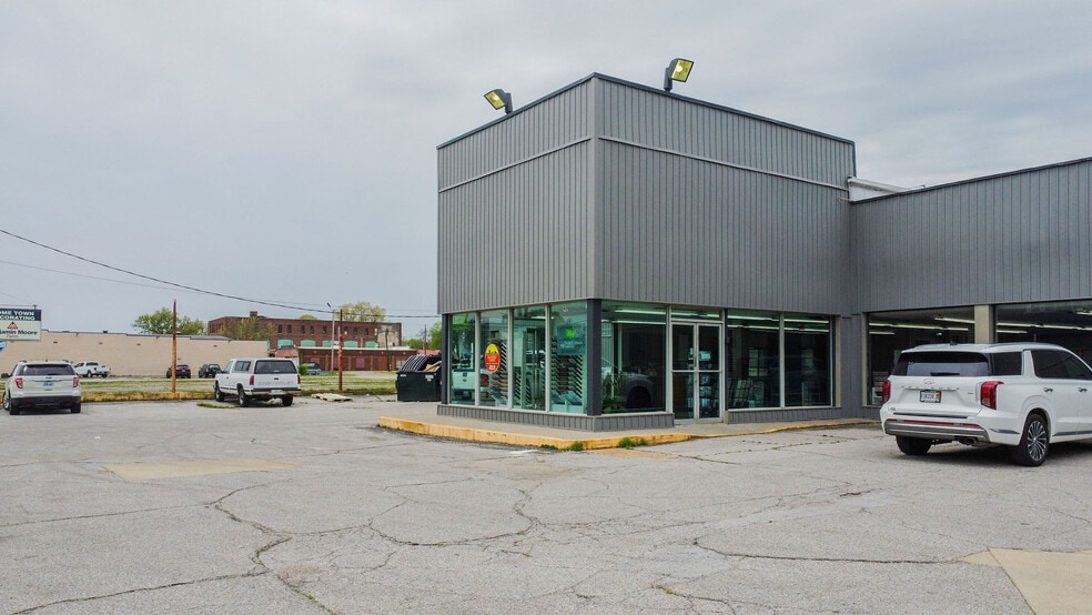 901 Broadway St, Paducah, KY for sale - Building Photo - Image 3 of 13