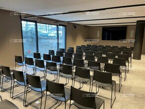 Bureau dans Lyon à louer Photo du bâtiment- Image 1 de 2