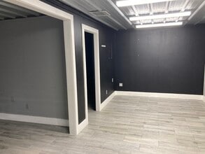 1204 N Rome Ave, Tampa, FL for lease Interior Photo- Image 2 of 9