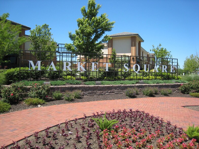 13360 Pawnee Ln, Leawood, KS à vendre - Photo principale - Image 1 de 2