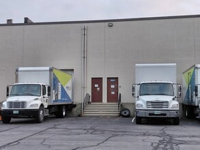 10 Industrial Dr, Windham, NH for lease Building Photo- Image 1 of 2