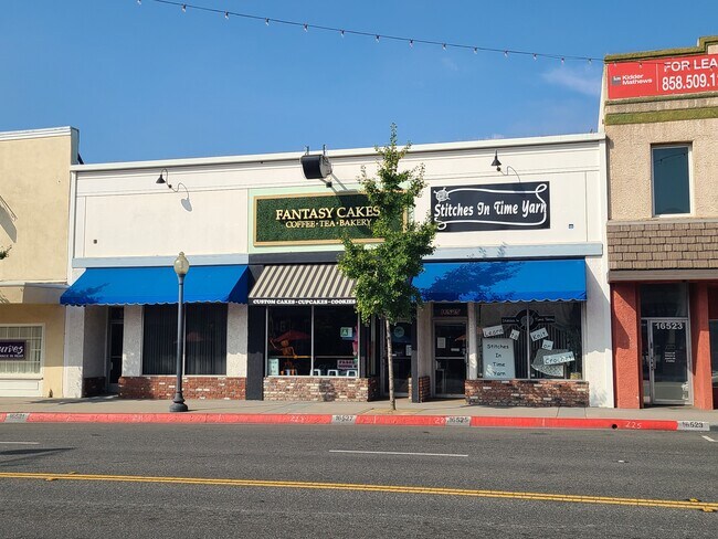 More details for 16527 Bellflower Blvd, Bellflower, CA - Retail for Sale