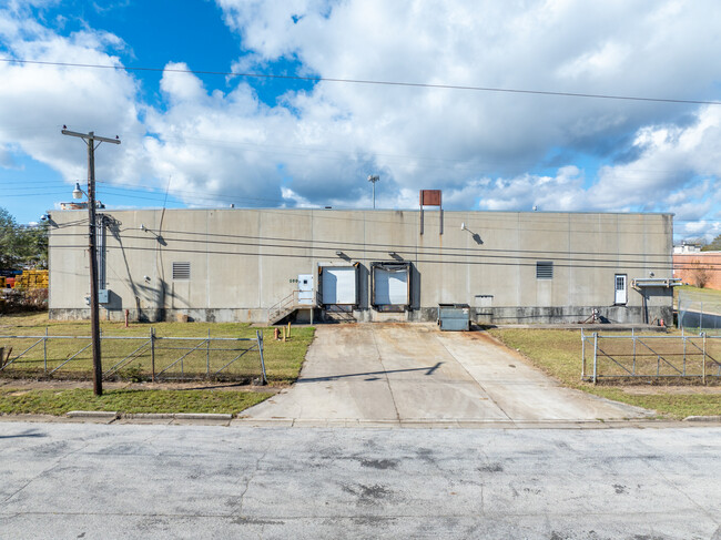 Plus de détails pour 300 Rogers St, Barnesville, GA - Industriel à louer