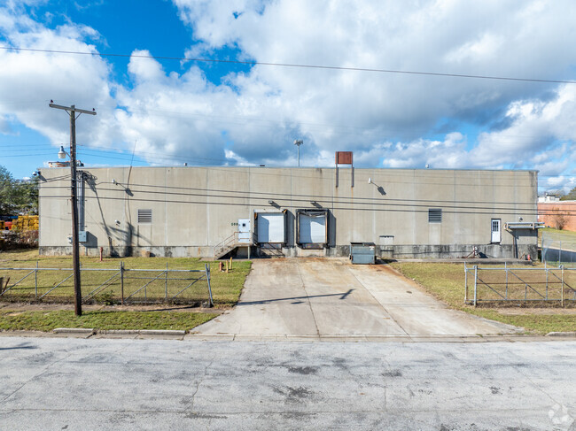 Plus de détails pour 300 Rogers St, Barnesville, GA - Industriel/Logistique à louer