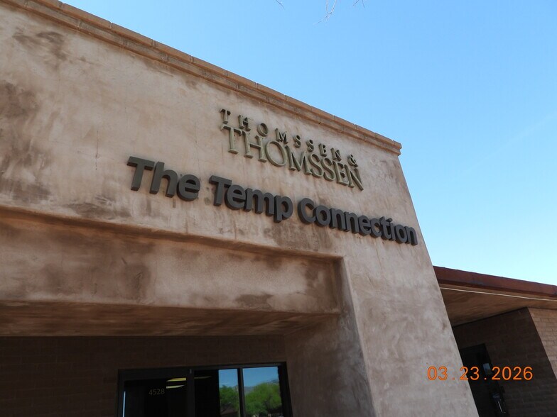 4526-4532 E Camp Lowell Dr, Tucson, AZ à vendre - Photo du bâtiment - Image 3 de 18