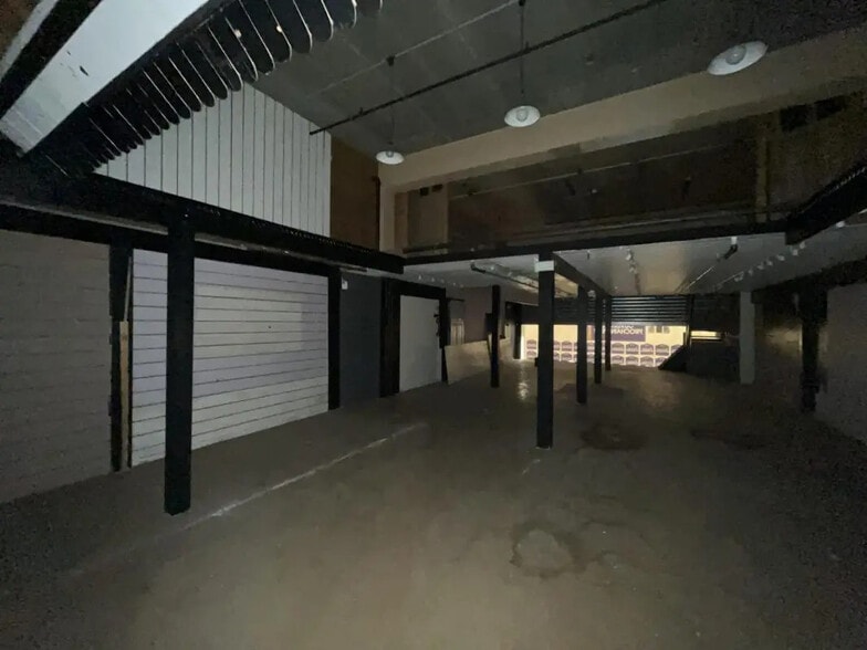 Retail in Vélizy-Villacoublay for lease - Building Photo - Image 3 of 7