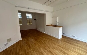 6 College St, Gloucester à louer Photo intérieure- Image 1 de 4